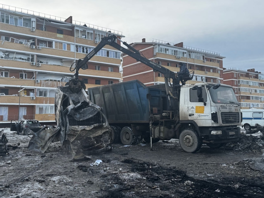 Для устранения последствий атаки БПЛА в ауле Новая Адыгея привлечены все службы